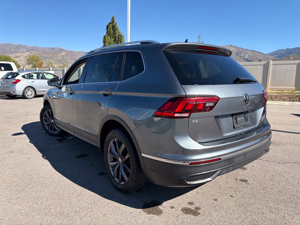 Used 2022 Volkswagen Tiguan SE AWD/4WD image 8