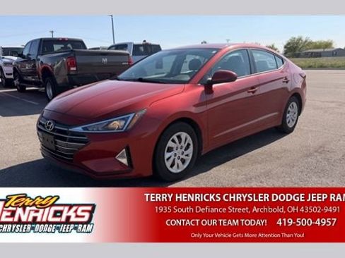 Used 2019 Hyundai Elantra SE FWD image 1