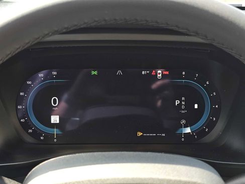 New 2025 Volvo XC40 B5 Ultra w/ Protection Package Premier image 20