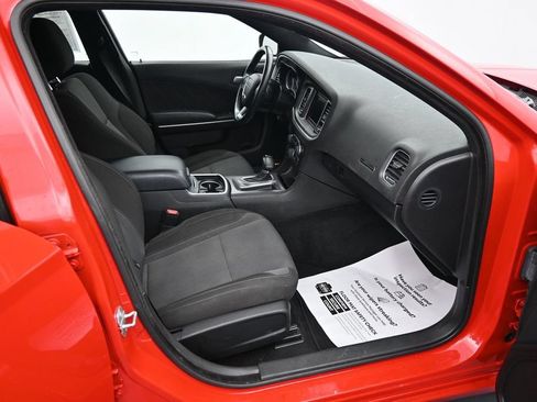 Used 2022 Dodge Charger SXT RWD image 12