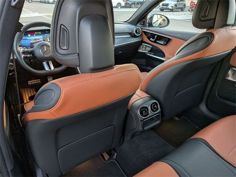 Used 2024 Mercedes-Benz C 300 4MATIC Sedan image 28