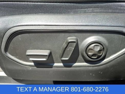 Used 2024 Jeep Grand Cherokee L Limited w/ Luxury Tech Group II AWD/4WD image 30