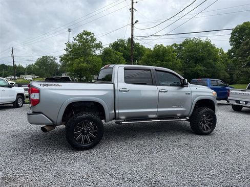 Used 2018 Toyota Tundra Limited w/ Limited Premium Package AWD/4WD image 7