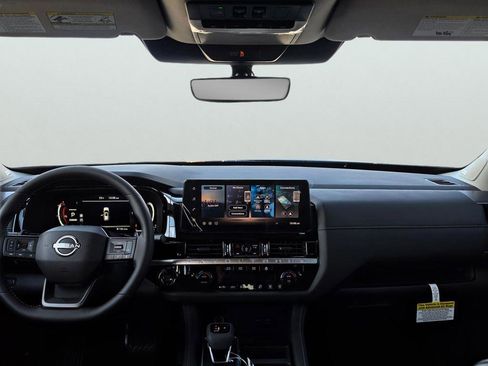 New 2026 Nissan Pathfinder SL FWD image 13