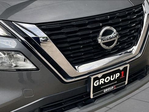 Certified 2021 Nissan Rogue SV FWD image 29