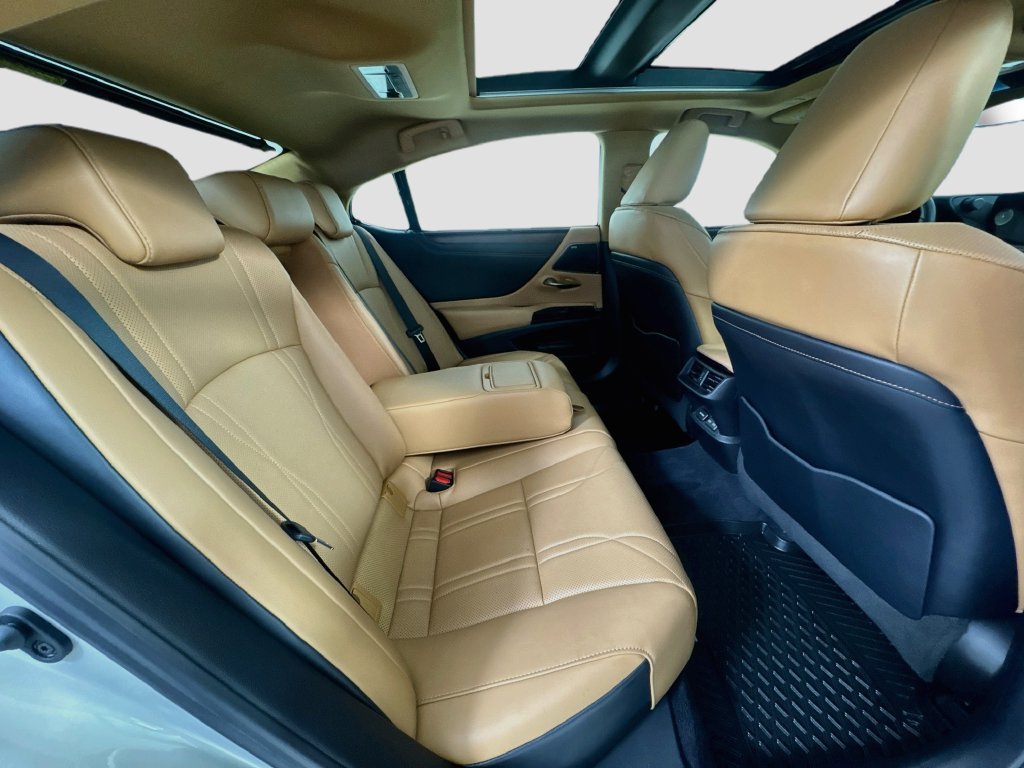 Used 2022 Lexus ES 350 Ultra Luxury FWD image 29
