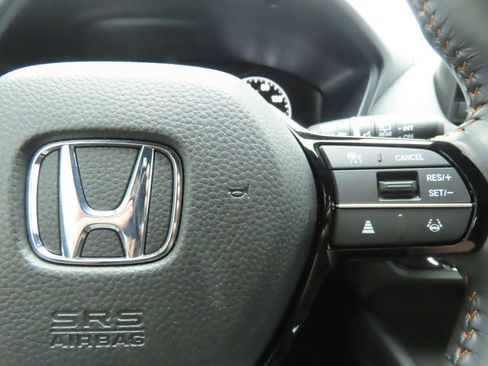 Used 2024 Honda HR-V Sport image 12