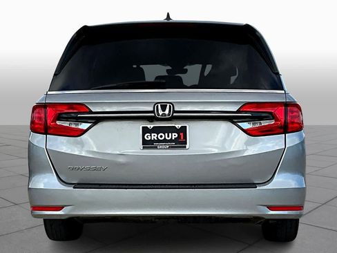 Used 2023 Honda Odyssey EX-L image 4