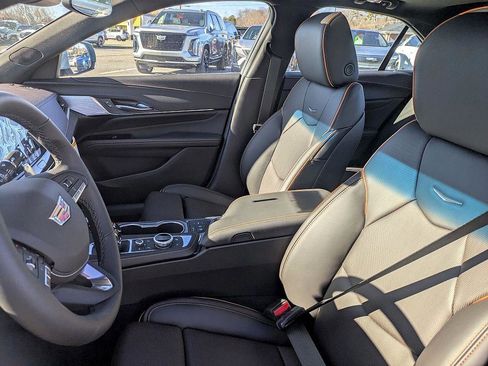 New 2026 Cadillac CT4 V image 10