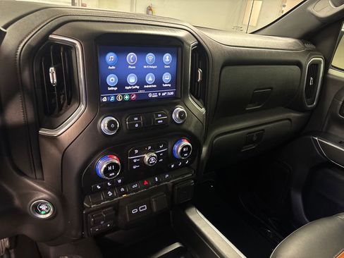 Used 2021 GMC Sierra 1500 AT4 image 35