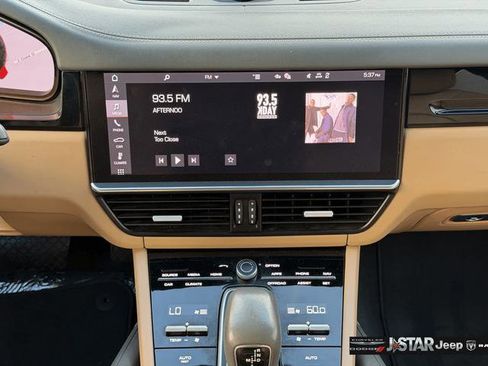 Used 2021 Porsche Cayenne image 17