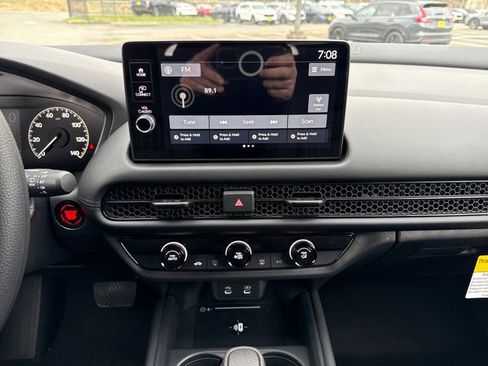 New 2026 Honda HR-V LX image 24