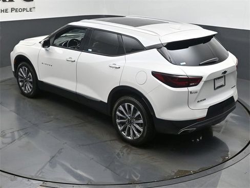 Used 2023 Chevrolet Blazer Premier image 36