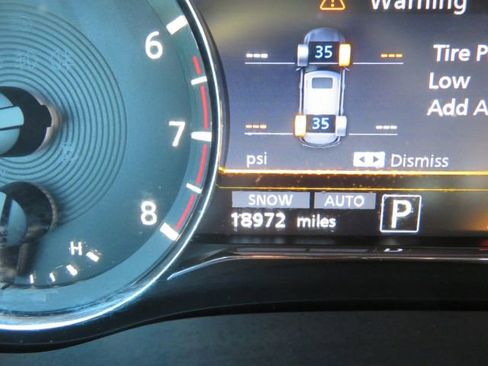 Used 2024 INFINITI QX80 Sensory w/ Cargo Package image 24