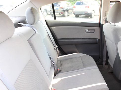 Used 2011 Nissan Sentra 2.0 S w/ Convenience Pkg FWD image 16