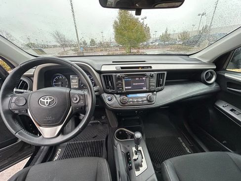 Used 2018 Toyota RAV4 XLE w/ Plus Extra Value Package FWD image 24