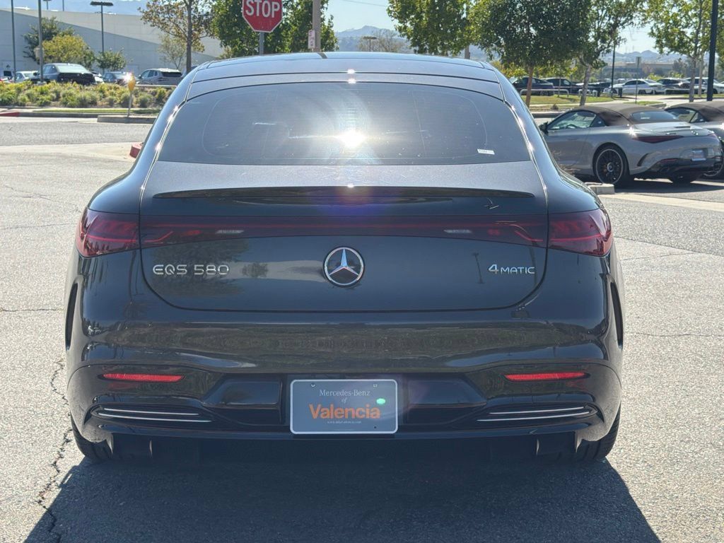 Used 2023 Mercedes-Benz EQS 580 4MATIC Sedan image 9