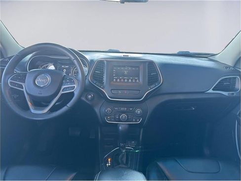 Used 2019 Jeep Cherokee Latitude Plus image 21