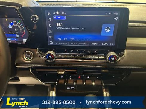 Used 2024 Chevrolet Colorado LT w/ LT Convenience Package II image 11