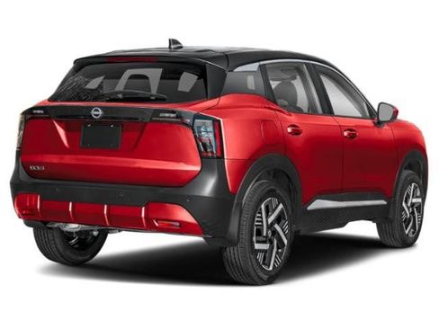 Used 2026 Nissan Kicks SV FWD image 2