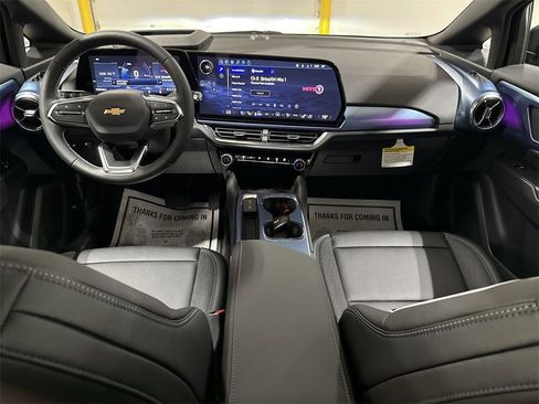 New 2026 Chevrolet Equinox EV LT w/ Convenience Package II image 10