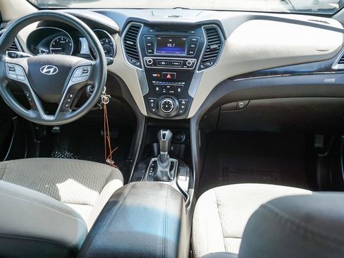 Used 2018 Hyundai Santa Fe Sport image 14