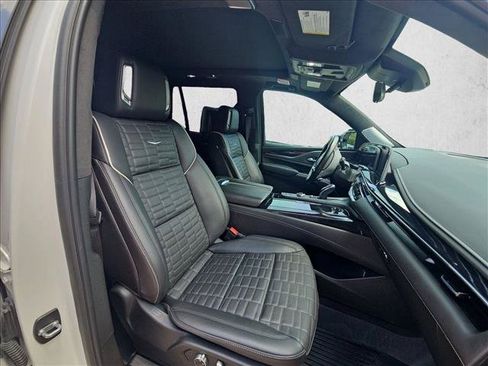 Used 2024 Cadillac Escalade V w/ Heavy-Duty Trailer Package AWD/4WD image 18