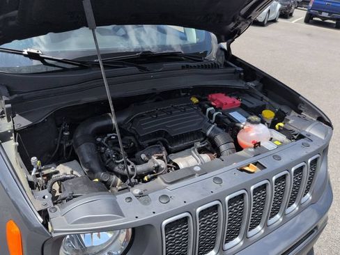 Used 2022 Jeep Renegade Limited AWD/4WD image 37