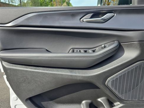 New 2025 Jeep Grand Cherokee Laredo X image 27