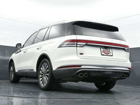 Used 2020 Lincoln Aviator Reserve w/ Elements Package Plus AWD/4WD image 38