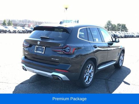 Used 2023 BMW X3 xDrive30i image 3