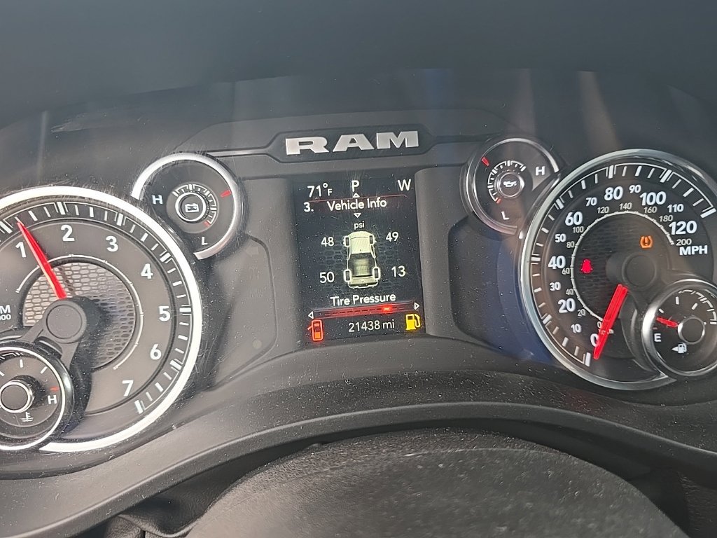 Used 2025 RAM 1500 Big Horn AWD/4WD image 2