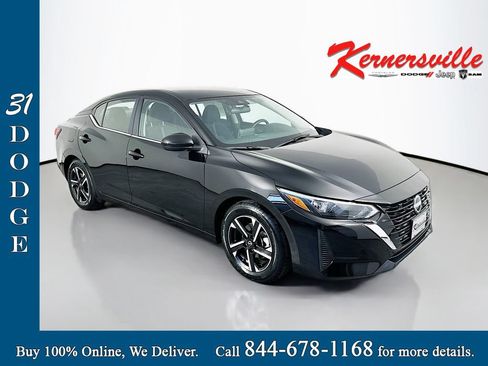 Used 2025 Nissan Sentra SV FWD image 1