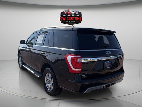 Used 2021 Ford Expedition XLT AWD/4WD image 5