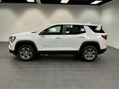 New 2027 GMC Terrain Elevation w/ LPO, Floor Liner Package AWD/4WD image 2