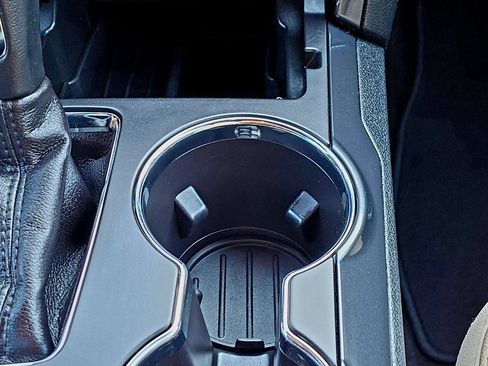 Used 2017 Ford Explorer FWD image 19