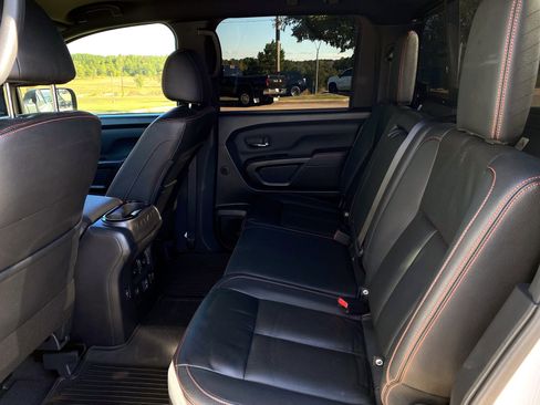 Used 2022 Nissan Titan PRO-4X w/ Pro-4x Convenience Package image 28