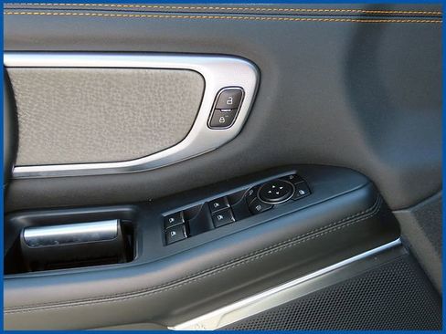 Used 2025 Ford Expedition Tremor AWD/4WD image 14