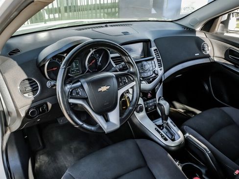 Used 2013 Chevrolet Cruze Eco image 3
