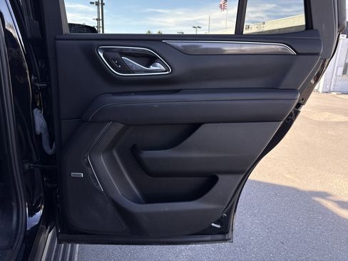 Used 2024 GMC Yukon AT4 w/ AT4 Premium Plus Package image 50