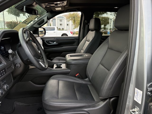 Used 2023 Chevrolet Tahoe Z71 w/ Luxury Package AWD/4WD image 25