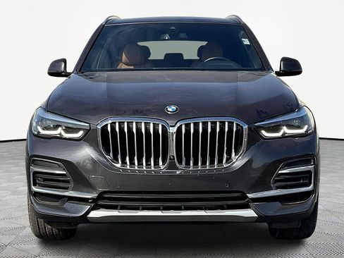 Used 2023 BMW X5 xDrive40i w/ Parking Assistance Package image 3