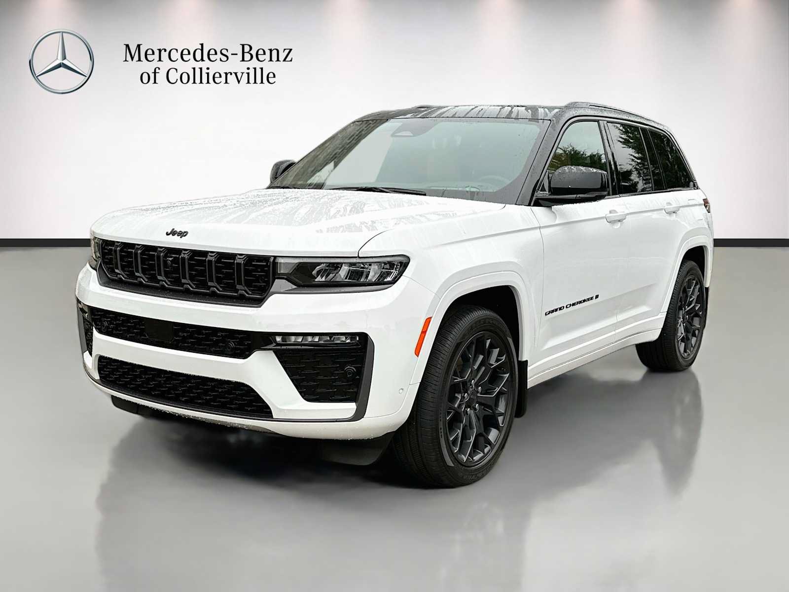 Used 2026 Jeep Grand Cherokee Summit w/ Obsidian Package AWD/4WD image 1