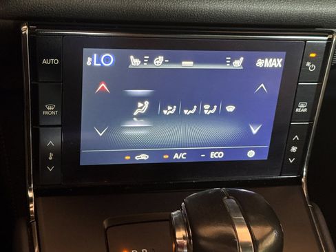Used 2022 MAZDA MX-30 Electric w/ Premium Plus Pkg FWD image 27
