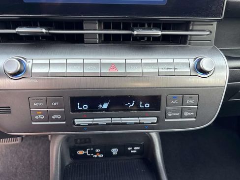 Used 2024 Hyundai Kona SEL AWD/4WD image 23