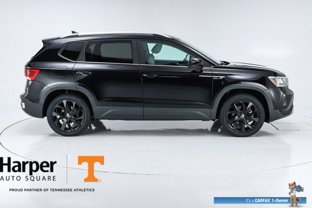 Used 2023 Volkswagen Taos SE w/ Panoramic Sunroof Package AWD/4WD image 48