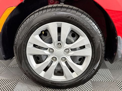 Used 2025 Kia Soul LX image 35