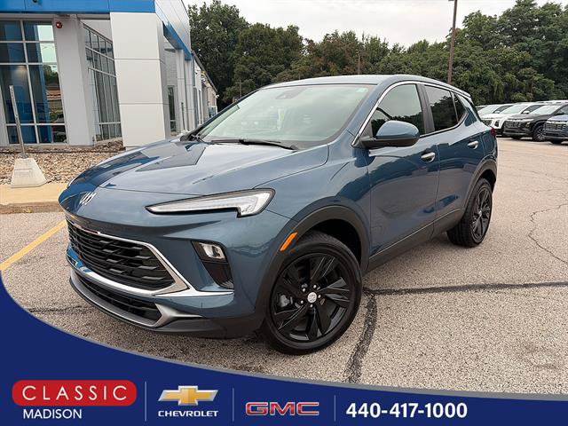 Used 2024 Buick Encore GX Preferred AWD/4WD image 1