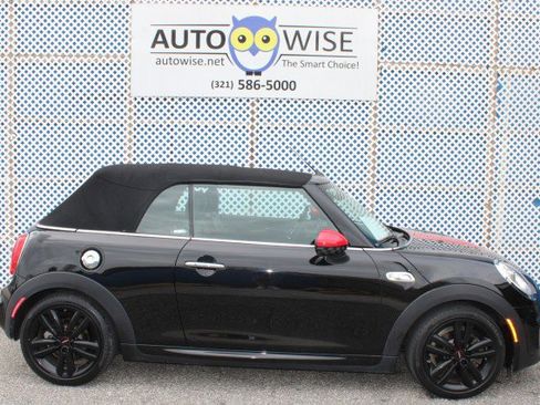 Used 2017 MINI Cooper S FWD image 4