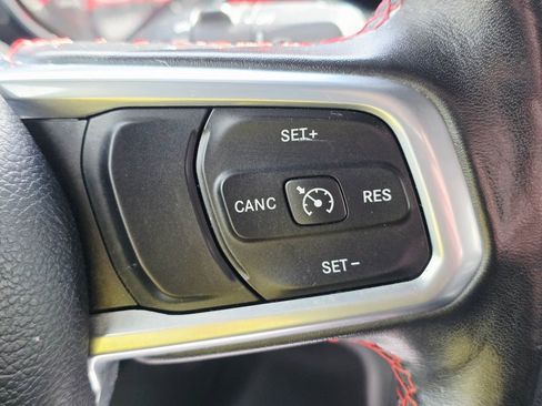 Used 2019 Jeep Wrangler Unlimited Rubicon image 41
